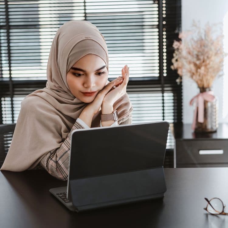 Patient looking at tablet